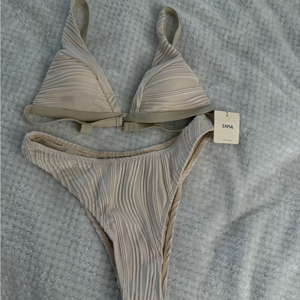 Zaful Cream Ribbed Bikini Set